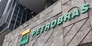 Petrobras anuncia R$ 2,6 bilhões para indústria naval na Bahia