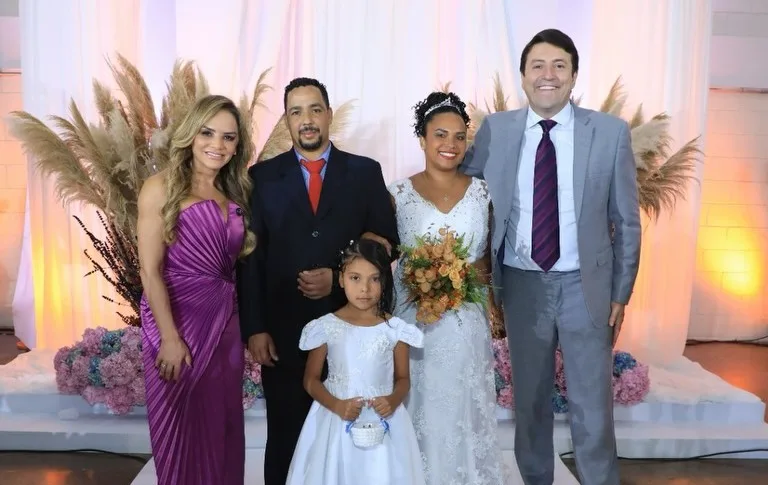 Elvis Cezar e Selma Cezar celebram união de mais de 80 casais no Casamento Comunitário 2026