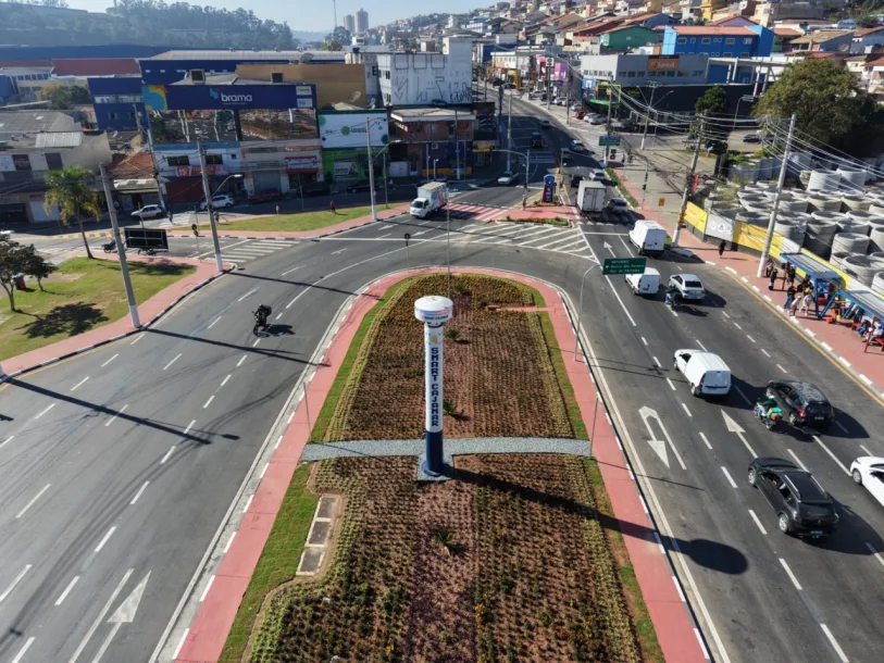 Smart Cajamar amplia monitoramento inteligente com totens de segurança em diferentes pontos da cidade