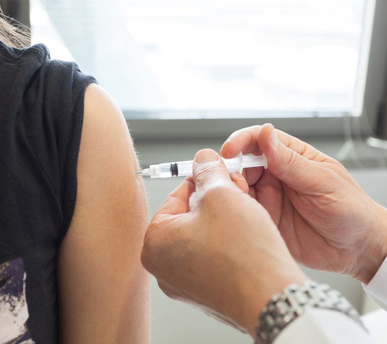 Campanha contra gripe supera meta de vacinação do público-alvo