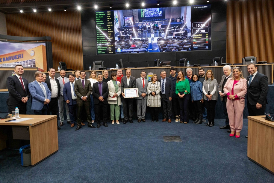 Ex-gestor do Ganha Tempo recebe homenagem na Câmara de Barueri 