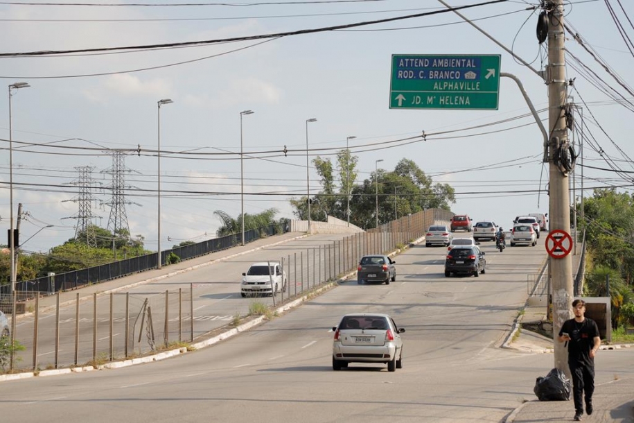 Beto Piteri inicia reparos no Viaduto Juvenal Antônio de Moraes